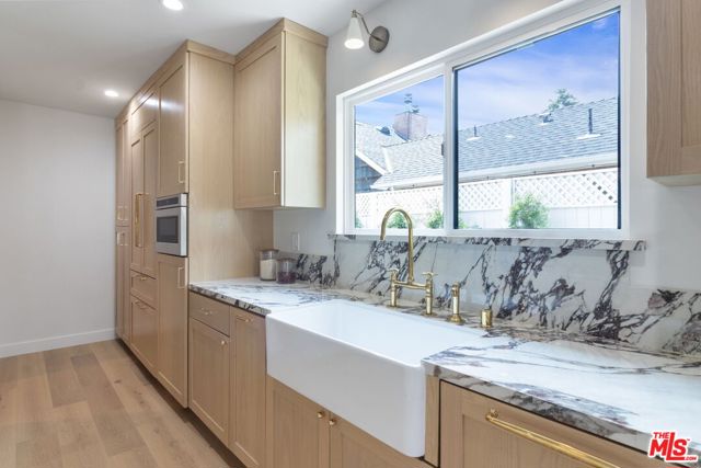 Image 14 of 56 For 4525 Greenbush Avenue