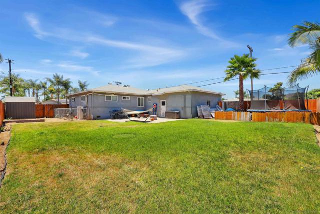 750 Fern St, Escondido CA: https://media.crmls.org/mediaz/f9034415-92c9-4bd8-93c3-9246d362fc83.jpg