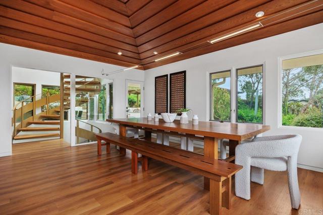 1859 Zapo Street, Del Mar CA: https://media.crmls.org/mediaz/f9040801-be5c-4513-bab1-d795efdb2d39.jpg