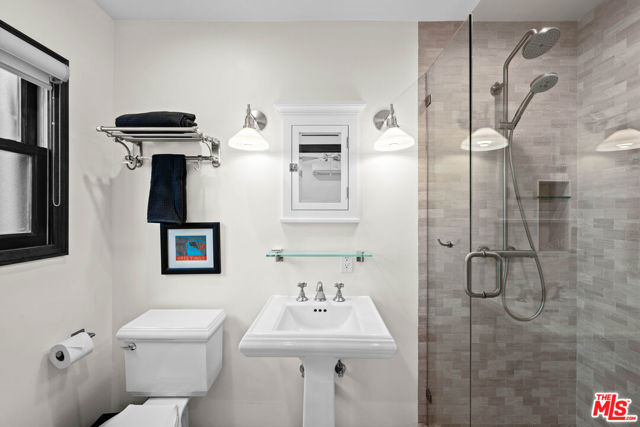 8265 Romaine Street, West Hollywood CA: https://media.crmls.org/mediaz/f9049f27-5b3e-4e4b-8b5c-6dacedb87bc8.jpg
