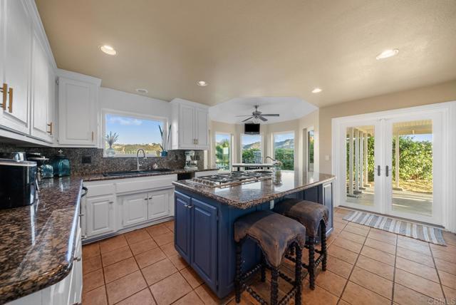 Image 20 of 74 For 46366 Sandia Creek Drive