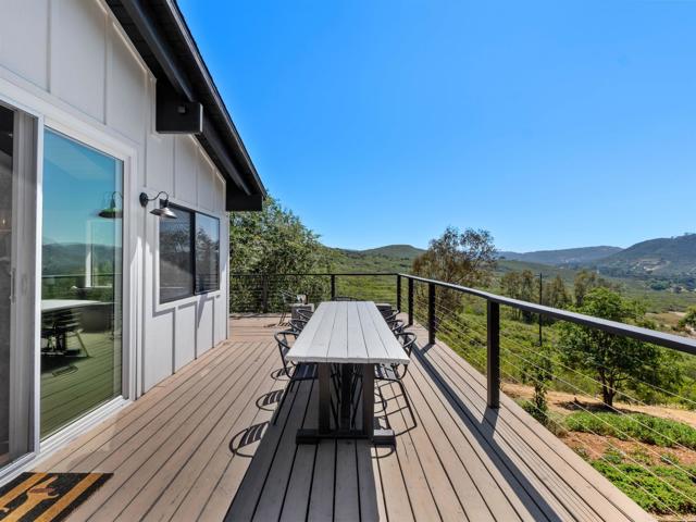 20790 Fortuna Del Norte, Escondido CA: https://media.crmls.org/mediaz/f904b9dd-6a95-4b24-8087-a23f0a6a2ad2.jpg