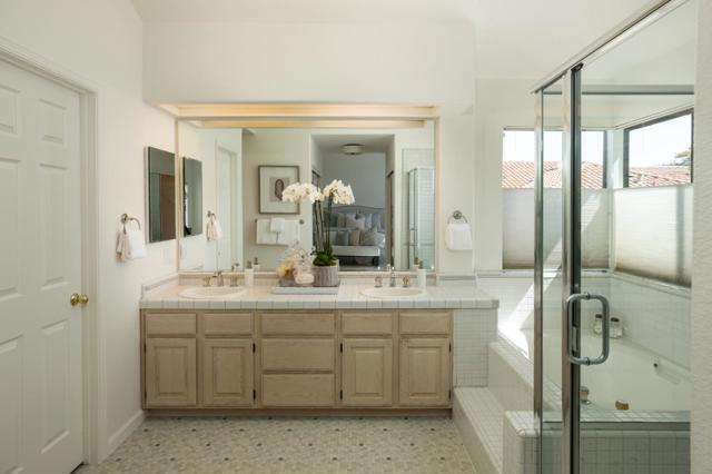 2094 Paseo Del Oro, San Jose CA: https://media.crmls.org/mediaz/f905808a-b0b0-4096-96c4-01a57ccc408a.jpg