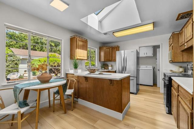 678 Chimalus Drive, Palo Alto CA: https://media.crmls.org/mediaz/f90871f8-e237-422a-ab7f-9b6ff8ea68a7.jpg