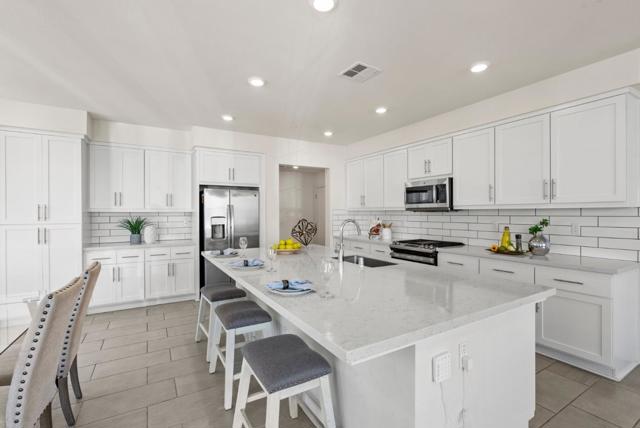 9476 Seawind Way, Newark CA: https://media.crmls.org/mediaz/f908c8de-5e97-426a-840f-3db4afd5ca24.jpg