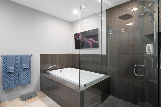 12 Whittier Court, Rancho Mirage CA: https://media.crmls.org/mediaz/f9090242-e658-476e-ab35-2f1a985d9d1a.jpg