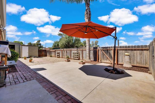 13918 Putney Rd, Poway CA: https://media.crmls.org/mediaz/f909b921-bc14-4dcc-a8c1-e841a492a528.jpg