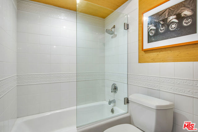 201 Ocean Avenue, Santa Monica CA: https://media.crmls.org/mediaz/f90aed79-5a3b-4cfa-8b65-e5e9c2f354ab.jpg