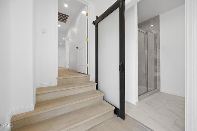 Detail Gallery Image 24 of 40 For 3609 4th Ave, Los Angeles,  CA 90018 - 2 Beds | 2 Baths
