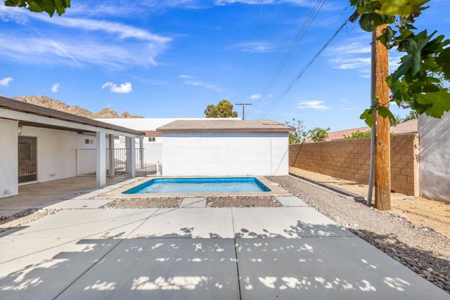 Image 14 of 76 For 51480 Avenida Obregon  B