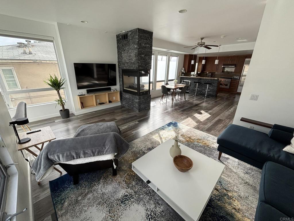 2064 2nd Avenue - photo 3