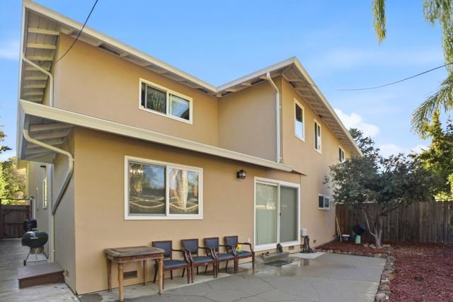503 W Fox Court, Redwood City CA: https://media.crmls.org/mediaz/f90bc787-310e-4574-b10d-fa573218153a.jpg