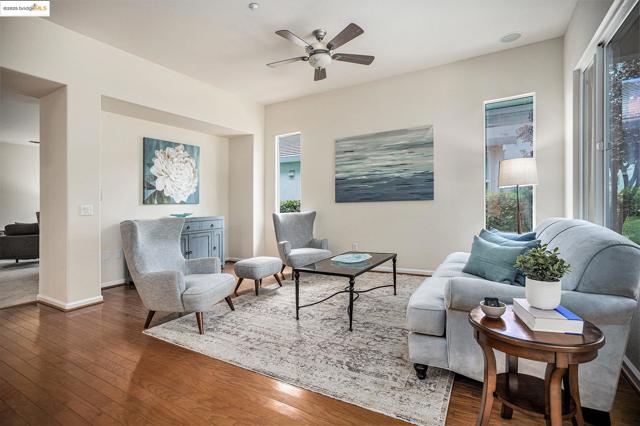 1012 Centennial Drive, Brentwood CA: https://media.crmls.org/mediaz/f90c7888-ced2-4d16-acc1-dd3581a7f373.jpg