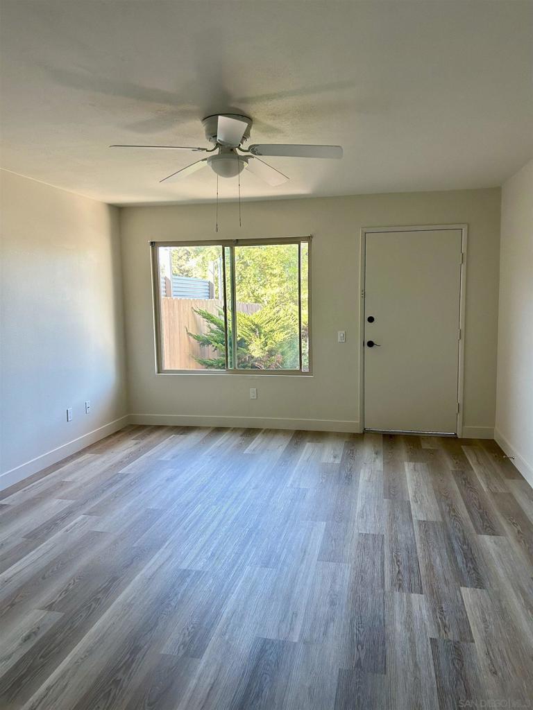 225 Melrose Ave - photo 3