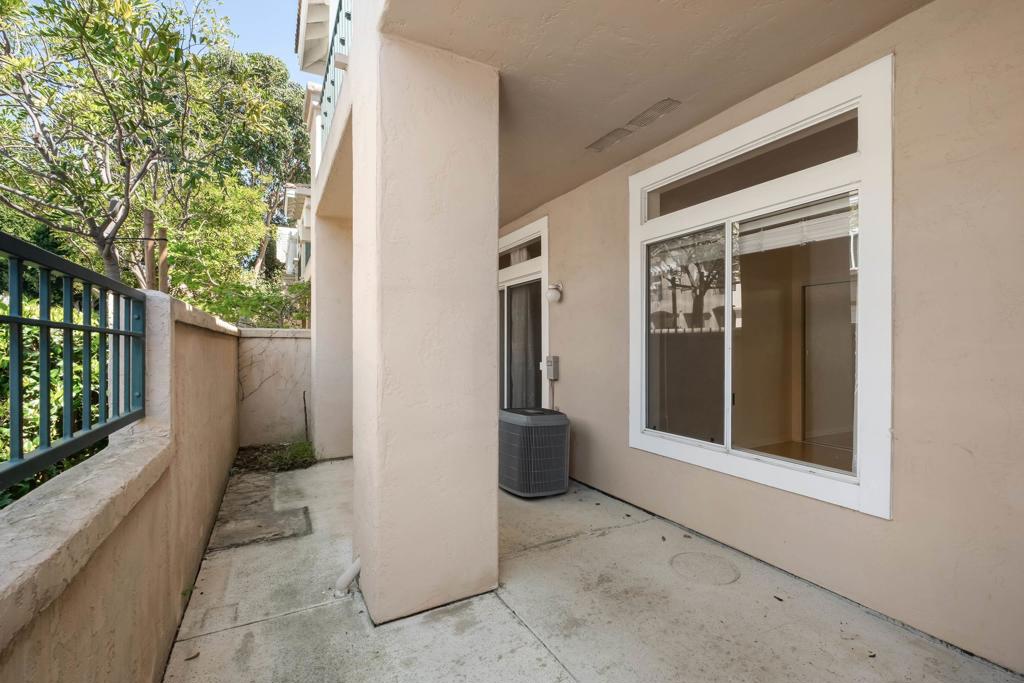 7275 Calabria Court - photo 11