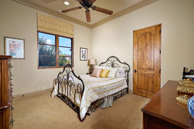 Detail Gallery Image 35 of 42 For 18482 Calle Tramonto, Rancho Santa Fe,  CA 92091 - 6 Beds | 6/1 Baths