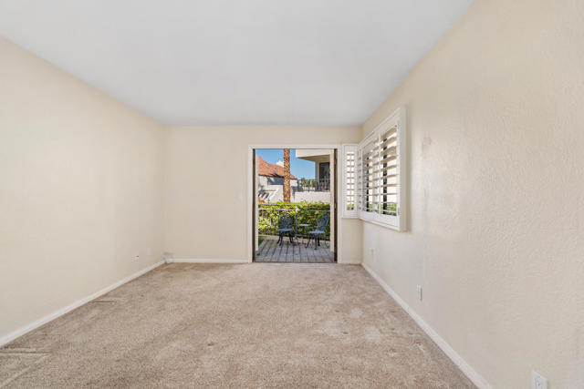 73322 Shadow Mountain Drive, Palm Desert CA: https://media.crmls.org/mediaz/f90ea5bd-0fa1-4048-a52f-3f08b5488212.jpg