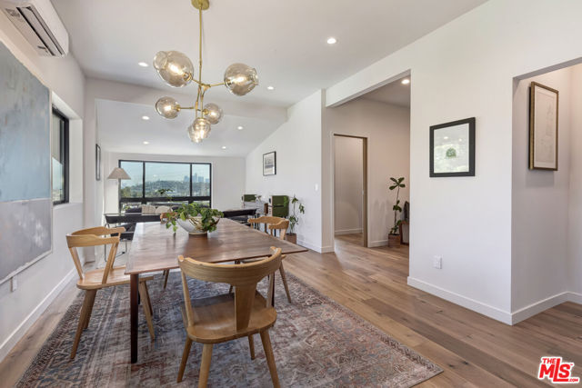 3404 Glenalbyn Drive, Los Angeles CA: https://media.crmls.org/mediaz/f90f2818-cf5d-4b46-8b2d-304c7bfc0b4f.jpg