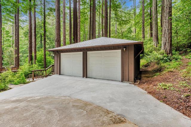 855 Dearborn Park Road, Pescadero CA: https://media.crmls.org/mediaz/f90f2dfd-c13f-49c8-bb46-34d97bd5f0fd.jpg
