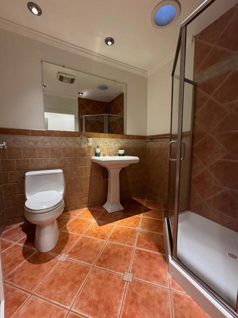 10181020 Bancroft Way, Berkeley CA: https://media.crmls.org/mediaz/f90f49e0-4692-453a-be5c-b991ba0ca915.jpg