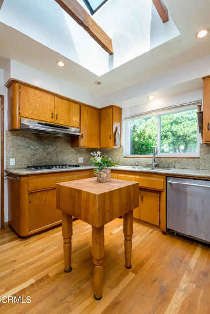 Detail Gallery Image 18 of 71 For 1364 Journey's End Dr, La Canada Flintridge,  CA 91011 - 3 Beds | 2 Baths