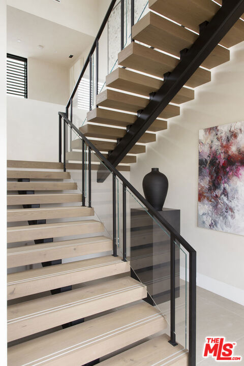 1437 S Jameson Lane, Montecito CA: https://media.crmls.org/mediaz/f90fdb18-9899-43f7-a4cc-fe3e626c873a.jpg