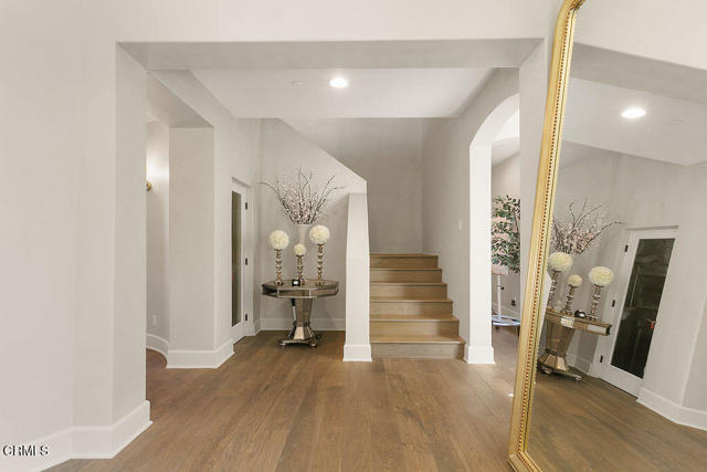 Detail Gallery Image 10 of 66 For 2417 E Hillcrest Dr, Thousand Oaks,  CA 91362 - 4 Beds | 3/1 Baths