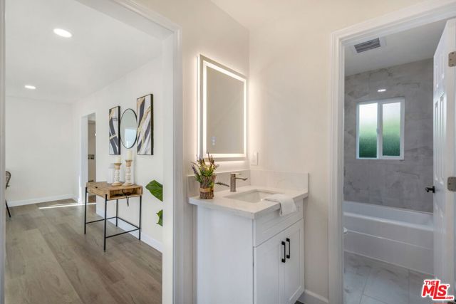 4933 W 20th Street, Los Angeles CA: https://media.crmls.org/mediaz/f910bd1e-e7e0-43e7-800f-f70b3cd28b9b.jpg