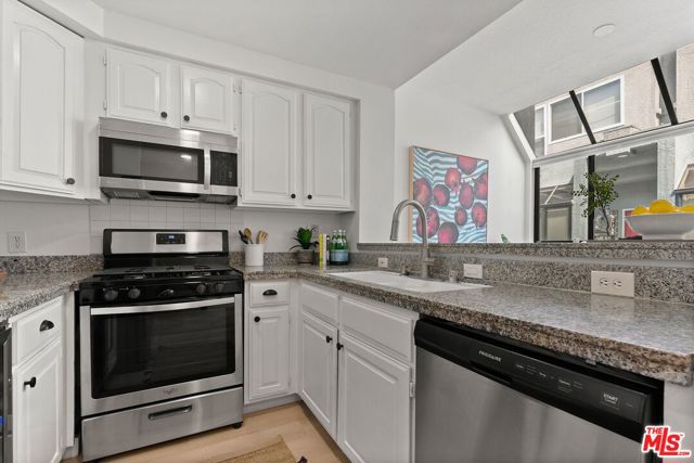 1436 20th Street, 13 photo 8