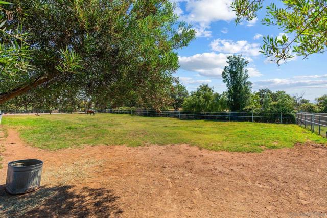 744 W Haverford Rd, Ramona CA: https://media.crmls.org/mediaz/f912d479-f433-4082-b895-e78adc6f358b.jpg