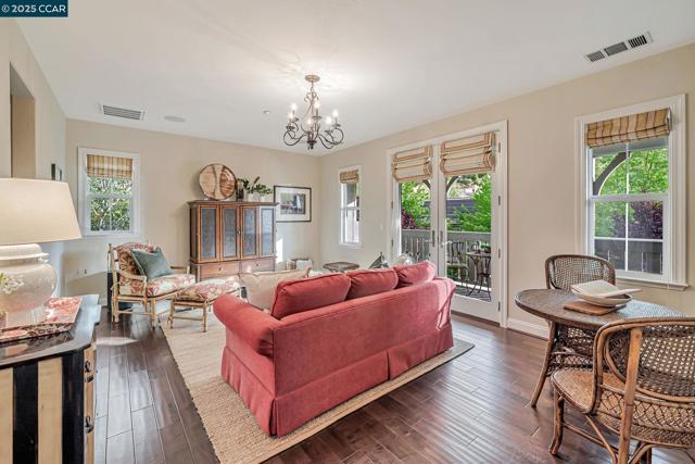 120 Tamarind Ln, Danville CA: https://media.crmls.org/mediaz/f9140c4d-004d-496d-874d-d9f33bc0bae0.jpg