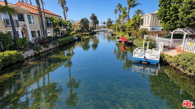 767 Sunset Avenue photo 51