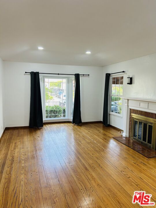 3161 Vera Avenue, Los Angeles CA: https://media.crmls.org/mediaz/f9158454-8a76-4d22-9fdc-a7ae086c602e.jpg