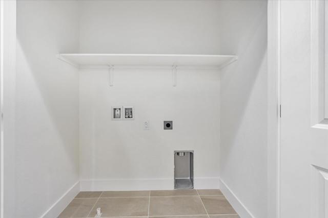 5706 Melon Court, San Ramon CA: https://media.crmls.org/mediaz/f91697e1-1b9d-4811-bce2-07547b054f3d.jpg
