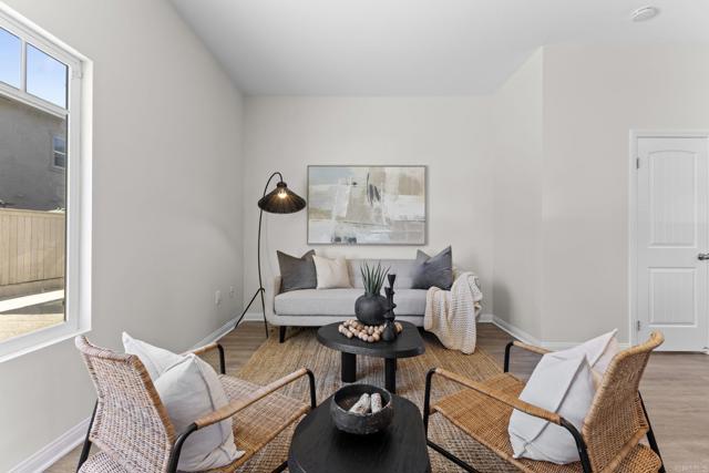 Detail Gallery Image 3 of 31 For 1325 Holly Ave, Imperial Beach,  CA 91932 - 3 Beds | 2/1 Baths