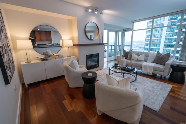 Detail Gallery Image 2 of 26 For 1199 Pacific Hwy #2501,  San Diego,  CA 92101 - 2 Beds | 2 Baths