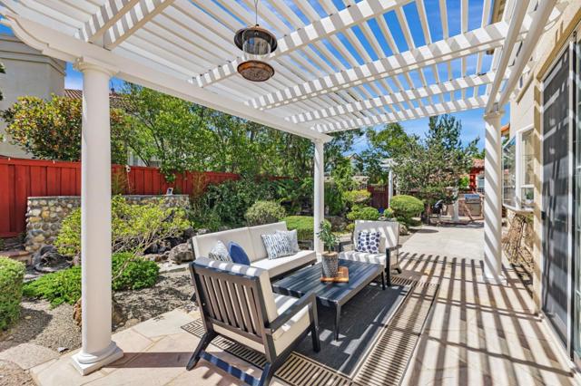 18898 Bellgrove Circle, Saratoga CA: https://media.crmls.org/mediaz/f919486a-7280-475f-8a24-e2e893dfd473.jpg
