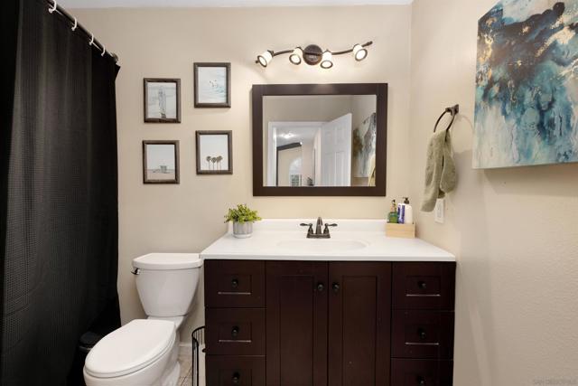 1824 Carolyn Drive, Chula Vista CA: https://media.crmls.org/mediaz/f91a2a37-e0ba-44d1-893d-a3566029856b.jpg