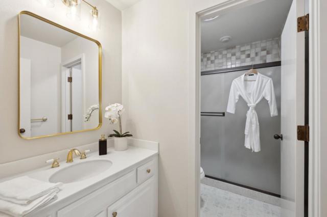 28064 Heron Court, Carmel CA: https://media.crmls.org/mediaz/f91aa9e6-0d78-410b-a97a-5e5295f767e6.jpg