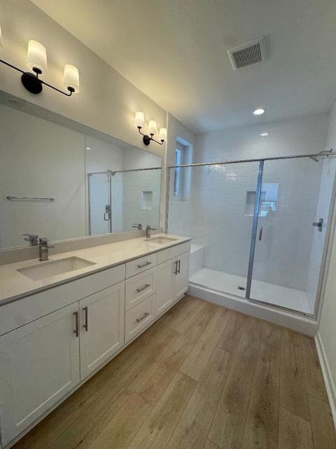 220 Babson Court, Claremont CA: https://media.crmls.org/mediaz/f91c134a-1abd-4547-ac02-17bebf508e48.jpg