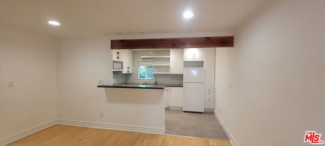 305 Broadway Street, 4 photo 18