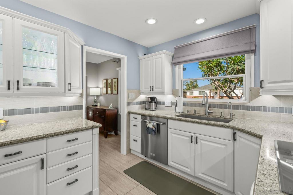 3919 69th - photo 15