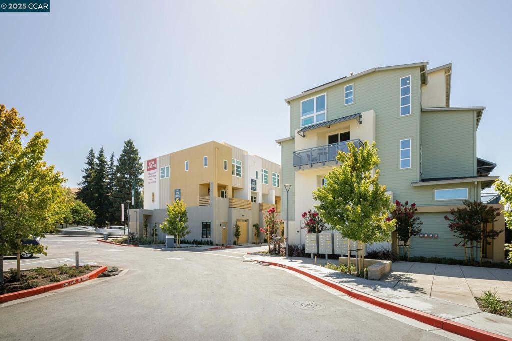 27276 Cosmo Ct
