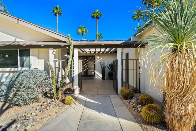 72928 Tamarisk Street, Palm Desert CA: https://media.crmls.org/mediaz/f91cbff9-3351-4e80-bdd5-e9ccb1ef9e0b.jpg