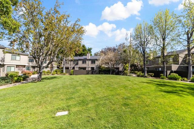 435 Alberto Way, Los Gatos CA: https://media.crmls.org/mediaz/f91d11b5-82fa-47ff-b949-0661b72607f7.jpg