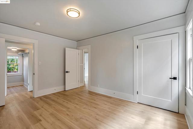 865 40th, Oakland CA: https://media.crmls.org/mediaz/f91d15e7-e477-491e-a1d0-25470122d87a.jpg