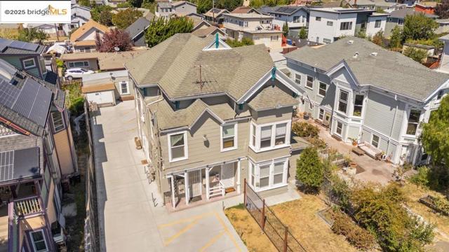 Image 12 of 29 For 1062 60th St