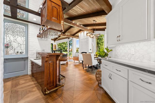 32676 Taspa Ct, Pauma Valley CA: https://media.crmls.org/mediaz/f91d5965-f2a3-4c61-991b-7efc90b568c7.jpg