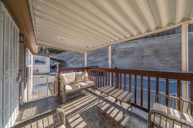 402 63Rd Street, San Diego CA: https://media.crmls.org/mediaz/f91d855e-c962-4671-93ae-345bd3eb429c.jpg