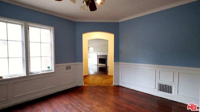 1722 Bel Aire Drive, Glendale CA: https://media.crmls.org/mediaz/f91e5ade-e495-450a-9fd9-5561e452bd51.jpg